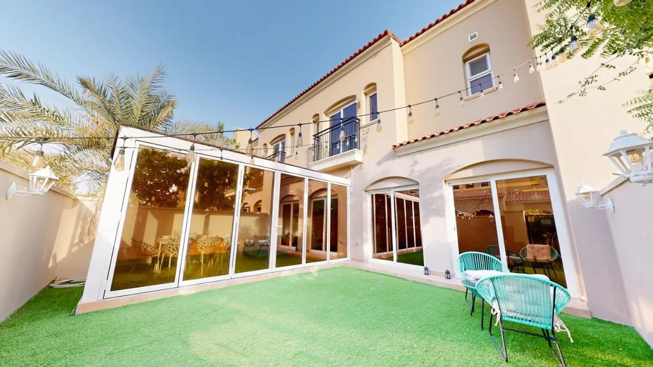 Bella Casa At Serena - Peaceful Three Bed Villa Dubai